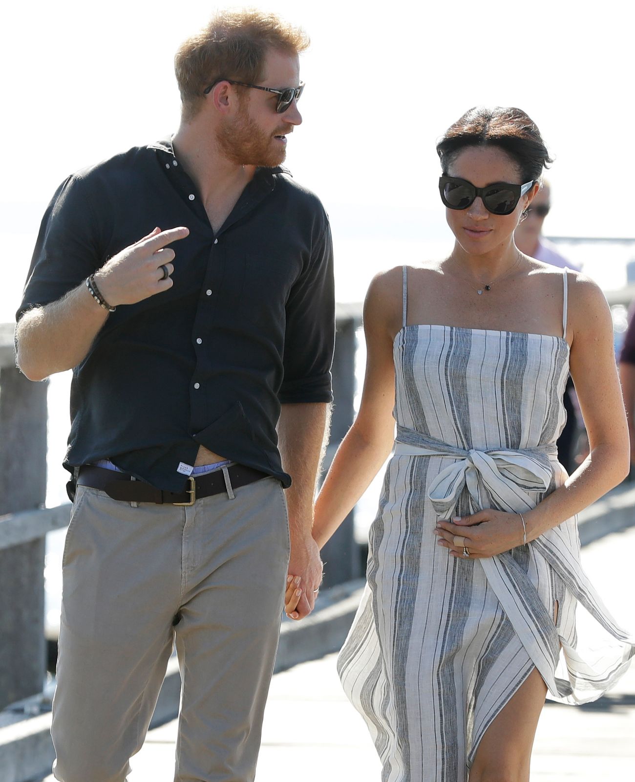 Prens Harry’nin parmağındaki yüzüğün sırrı Prens Harry’nin parmağındaki yüzüğün sırrı